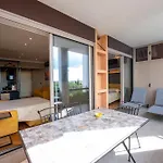 Domus Aurelia Luxury 아파트 *